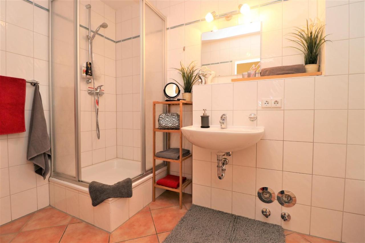 Achtern Hafen App 01 Appartement Wustrow  Buitenkant foto